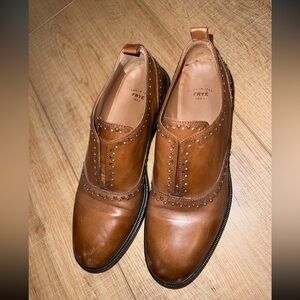 Frye Women’s Annie Stud Laceless Oxford